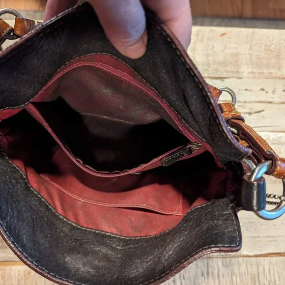 Coach Leather Purse - Picture 2 of 5